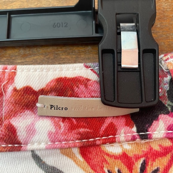 Anthropologie Pilcro Mid Rise Skinny Ankle Floral Rose Print White Jeans Size 25 - Picture 5 of 9